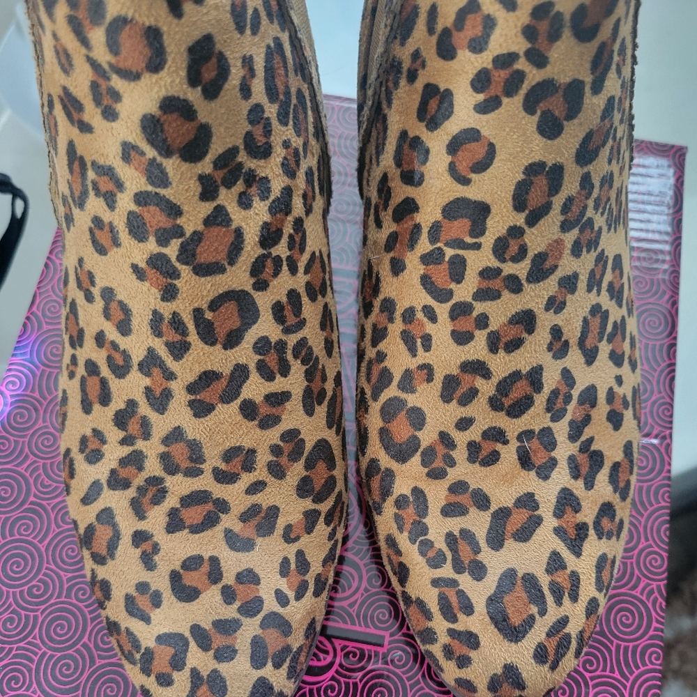 Animal print bootie!!